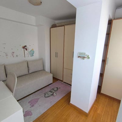 Location d’un appartement chaleureux de 3 pièces, 58 m², centre de Belgrade, Serbie